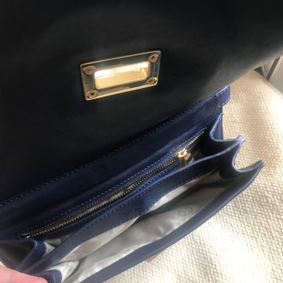 Tory Burch Crossbody Clutch Bag Navy Blue Gloria Suede turnlock embossed gold - Picture 8 of 16